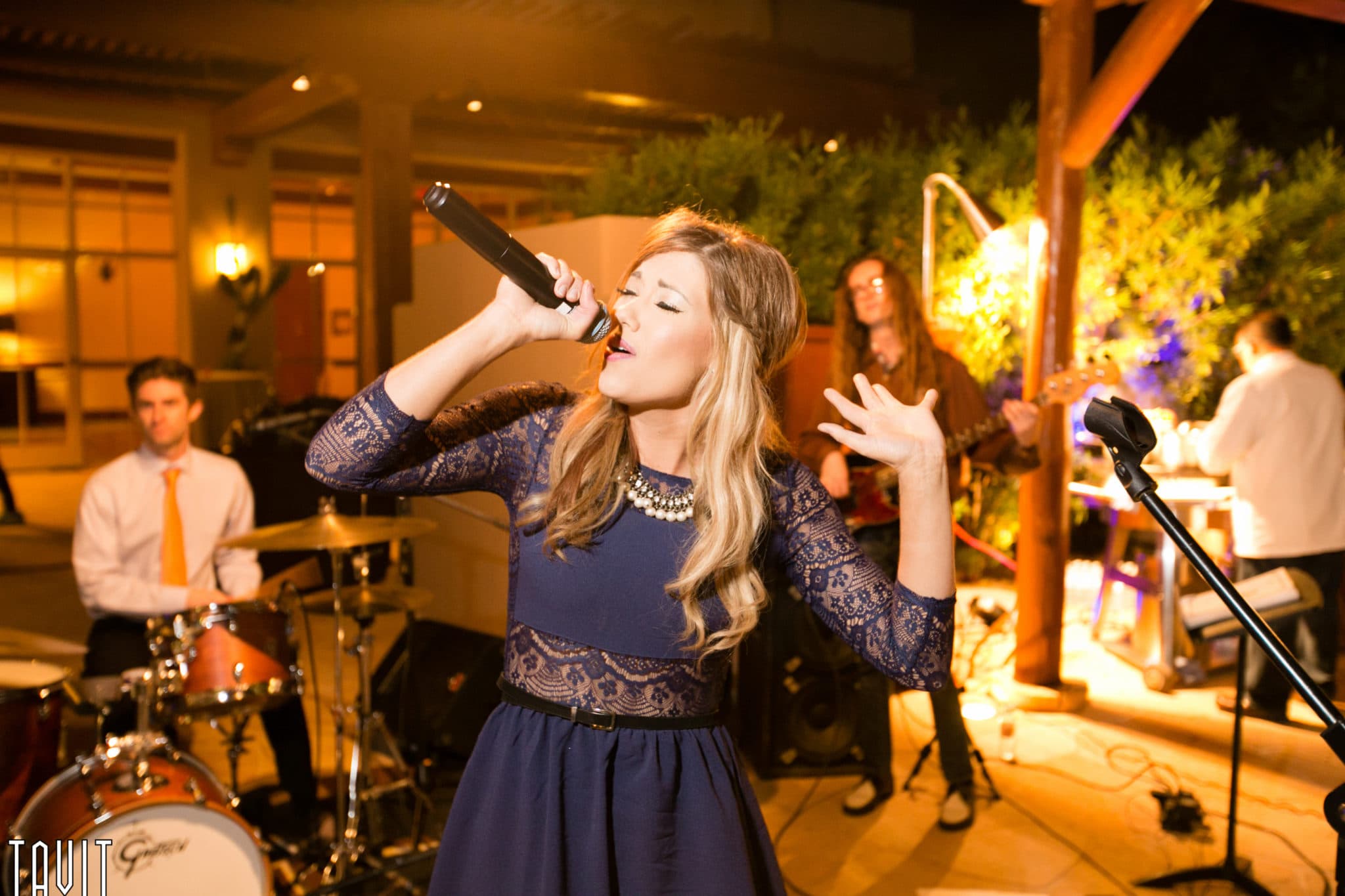 Top 5 tips for choosing background music at corporate events